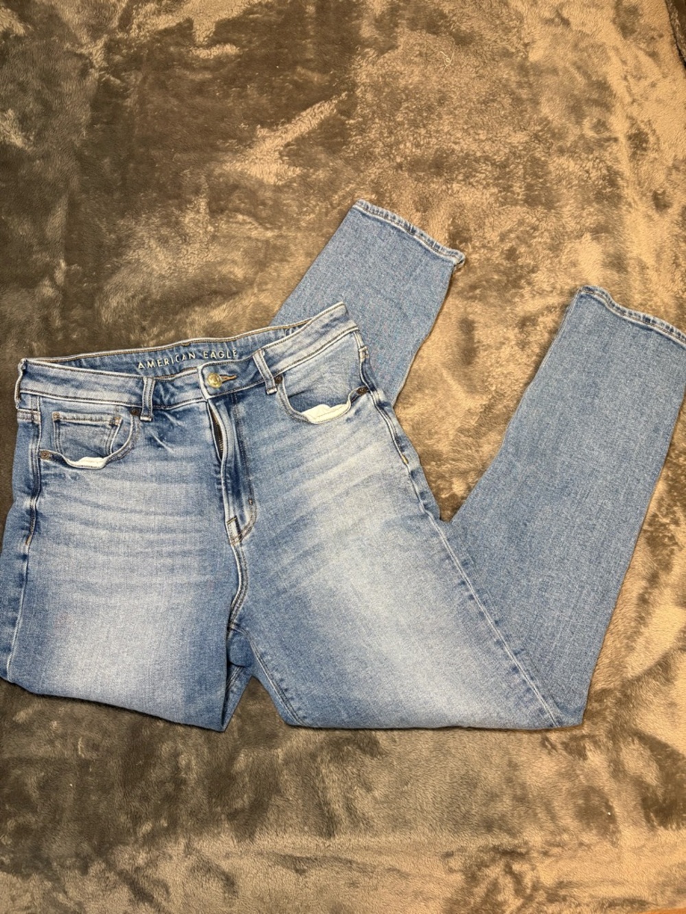 American Eagle Outfitters Light Wash High-Rise Skinny Jeans
